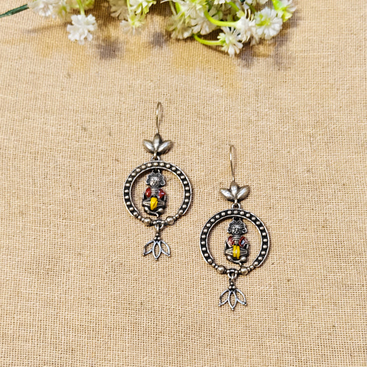 "Drum"Silver Look Alike Oxidized Dangler