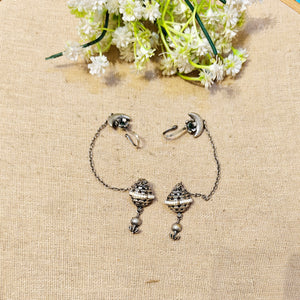 "Veda"Silver Look Alike Oxidized Earcuff