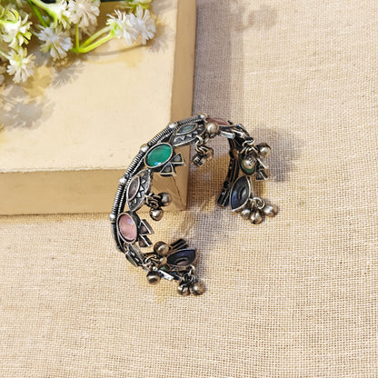"Cove"Silver Look Alike Stone Kada