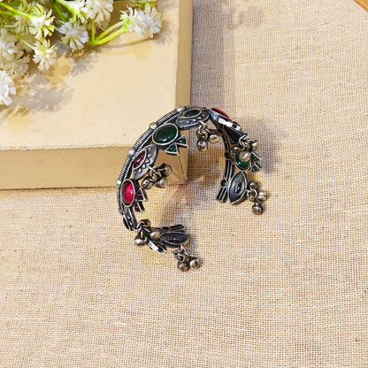"Cove"Silver Look Alike Stone Kada