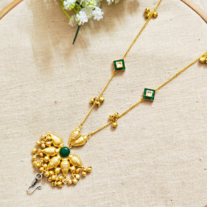 "Jodha" Silver Look Alike Gold Mobilechain