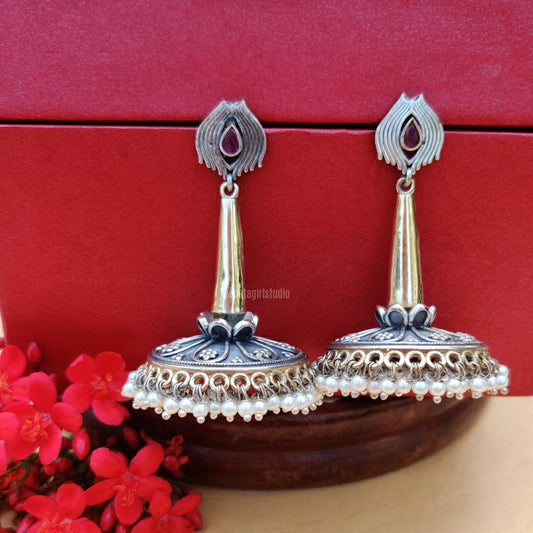 “Ishaan” Silver Look Alike Oxidised Earring