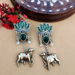 “kaveri” Silver Look Alike Oxidised Earring