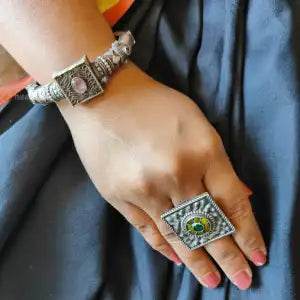 “Emma Sleek” Silver Look Alike Kada