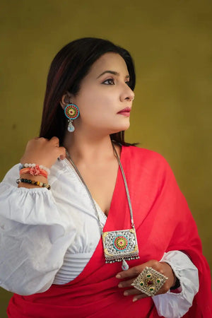 "Enchanting" Silver Plated Necklace