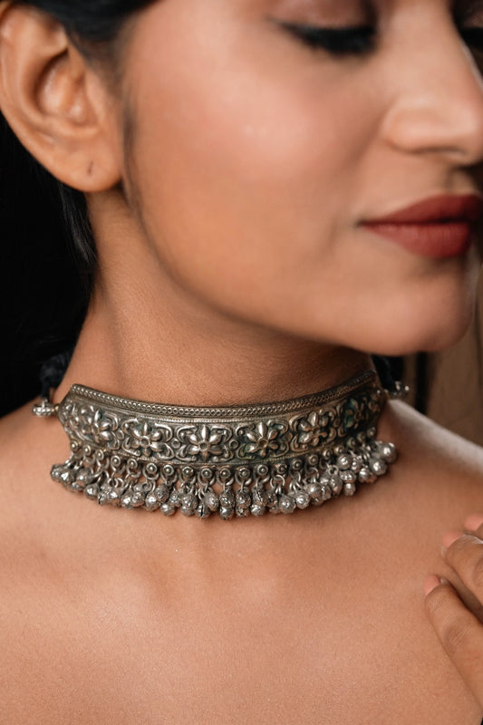 "Festoon"  Silver Look Alike Oxidised  Choker