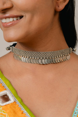 "Coiny" Silver Look Alike Oxidized Choker