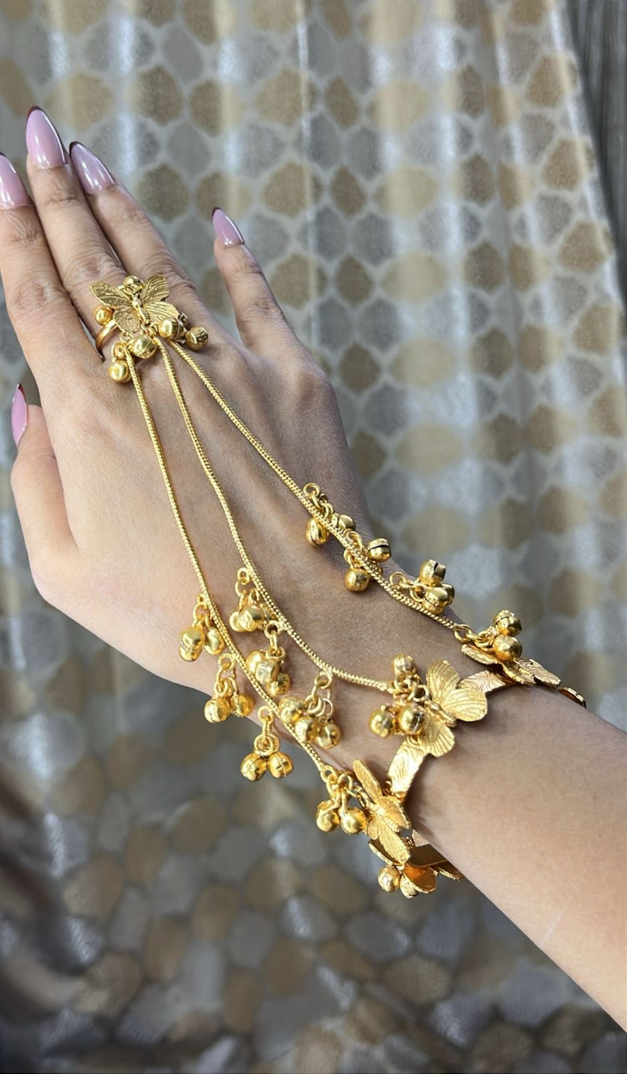 Searin Silver Look Alike Golden Bracelet