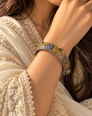 "Tivra"Silver Look Alike Dual Tone Kada