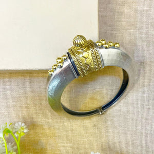 " Sage" Silver Look Alike Dual Tone Kada