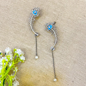 " Whire " Silver Look Alike Oxidized Earcuff