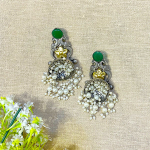 Pair of earrings