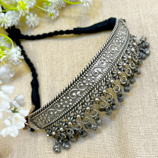 "Ashen" Silver Look Alike Choker