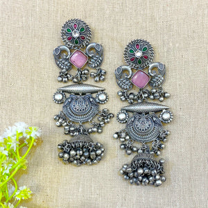 "Adamant" Silver Look Alike Oxidized Earring