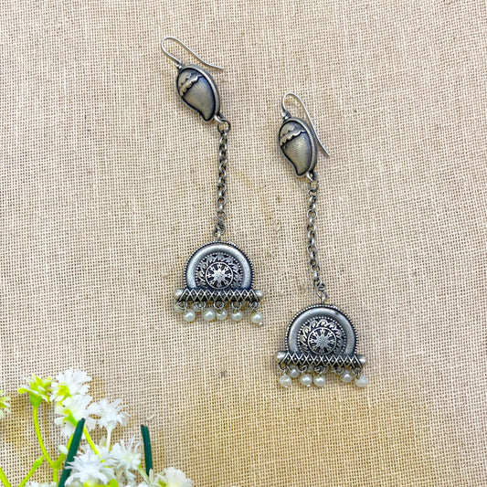 "Astrielle" Silver Look Alike Oxidized Earcuff
