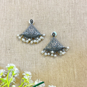 "Reign" Silver Look Alike Oxidized Earrings