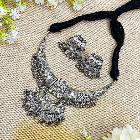 "Stellar" Silver Look Alike Oxidized Choker