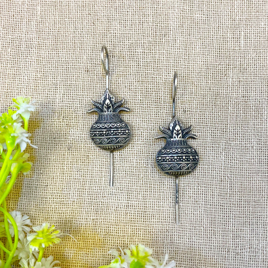 "Finch" Silver Look Alike Aerrow Earcuff